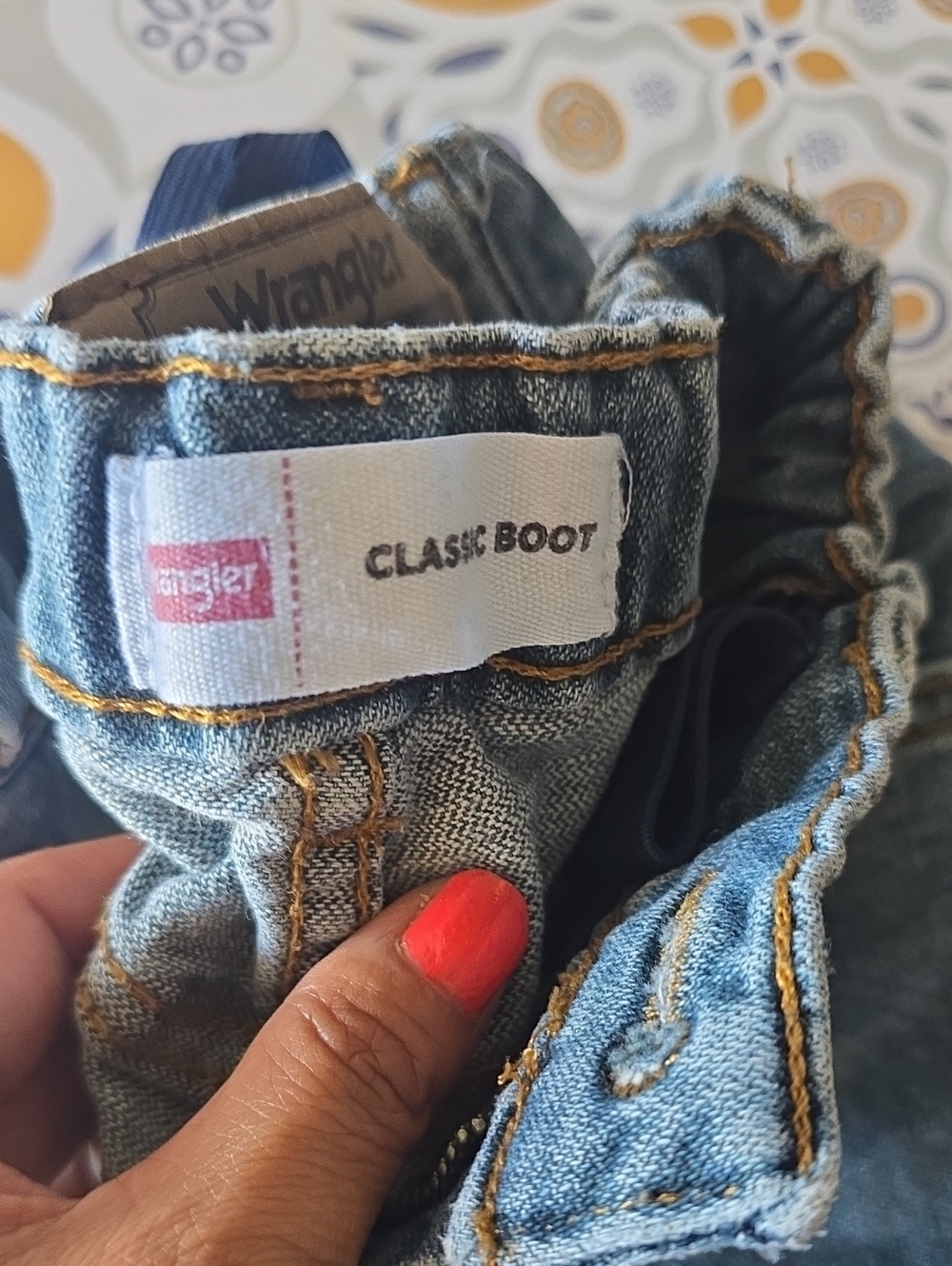 Wrangler Women's Blue Classic Boot Cut Jeans